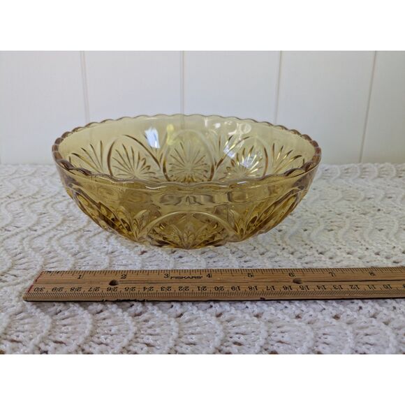 Vintage Anchor Hocking Medallion Honey Gold Glass Bowl - 8" - Picture 1 of 4